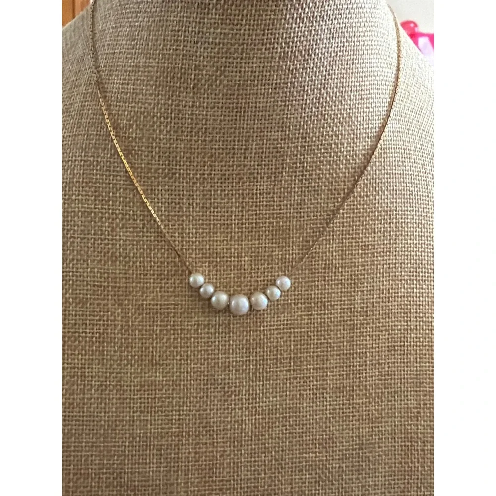 Gold Tone Graduated White Faux Pearl Box Chain Dainty Necklace Layering Feminine